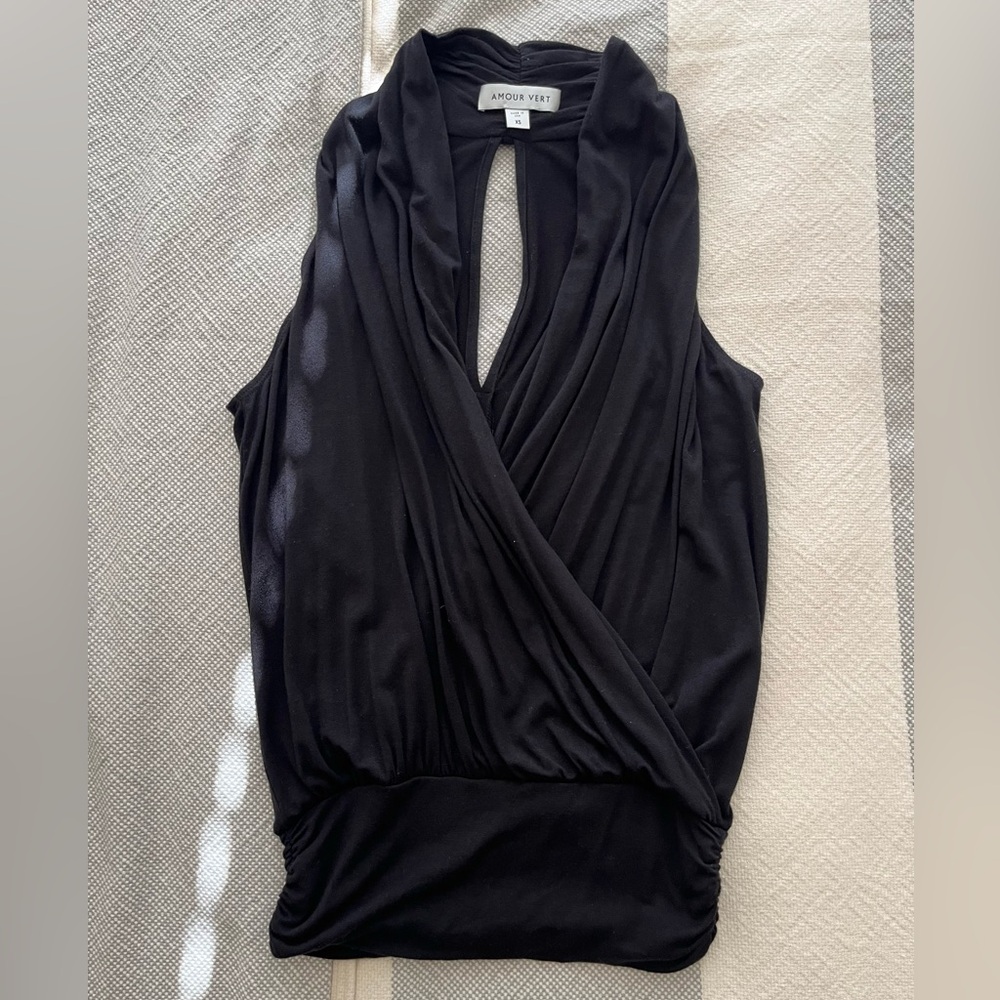 Amour Vert: Black sleeveless versatile top XS